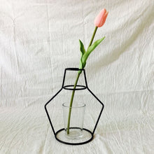 Load image into Gallery viewer, Retro Iron Line Flowers Vase