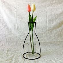 Load image into Gallery viewer, Retro Iron Line Flowers Vase