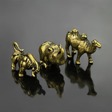 Load image into Gallery viewer, Animal Desk Decoration